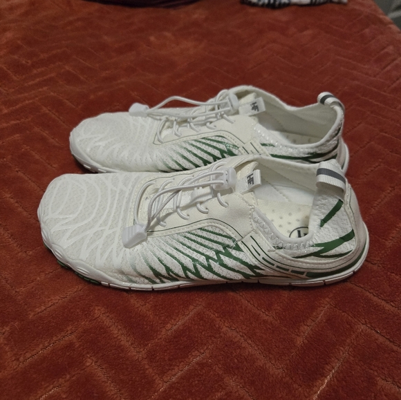 Hike Footwear Lorax Summer Barefoot Shoes NWOT - Picture 2 of 6